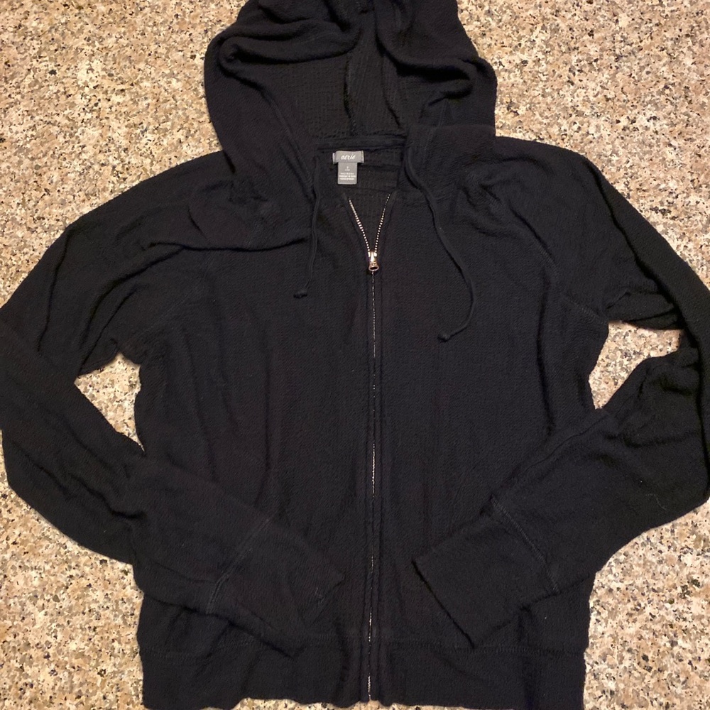 Lightweight Arie Black Zip Up